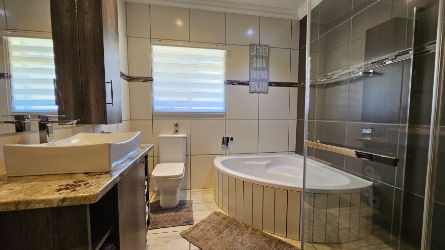 3 Bedroom Property for Sale in Vaalpark Free State